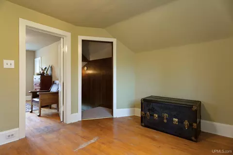 Bedroom - N10255 River, Ramsay, MI 49959 photo 7 of 17