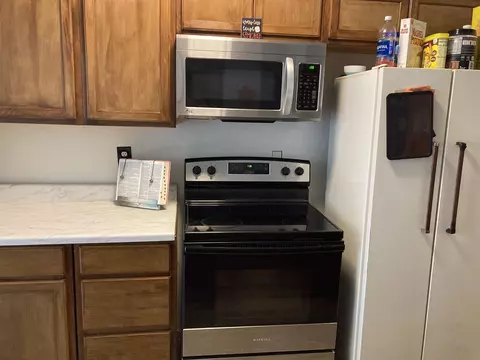 Kitchen - 3748 Fitzwater, Gladwin, MI 48624 photo 4 of 7