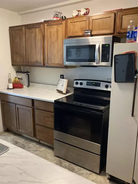 Kitchen - 3748 Fitzwater, Gladwin, MI 48624 photo 5 of 7