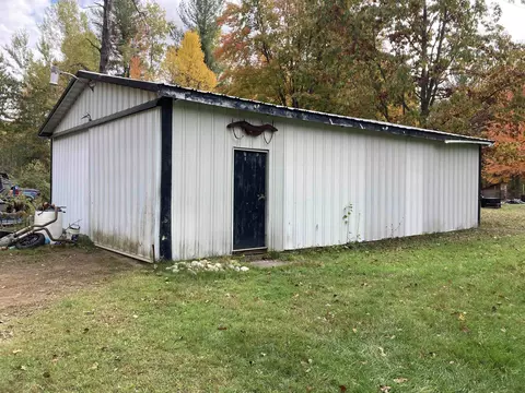 Exterior - 3748 Fitzwater, Gladwin, MI 48624 photo 8 of 16
