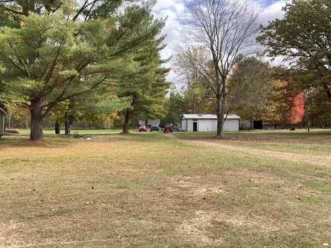 Exterior - 3748 Fitzwater, Gladwin, MI 48624 photo 9 of 16