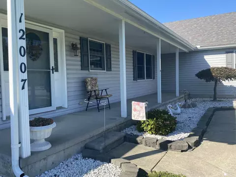 12007 Grafton, Carleton, MI 48117 photo 3