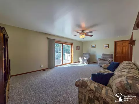 12007 Grafton, Carleton, MI 48117 photo 19