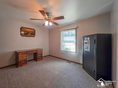 12007 Grafton, Carleton, MI 48117 photo 27