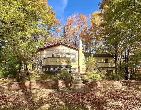 2093 Orchard, Marquette, MI 49855