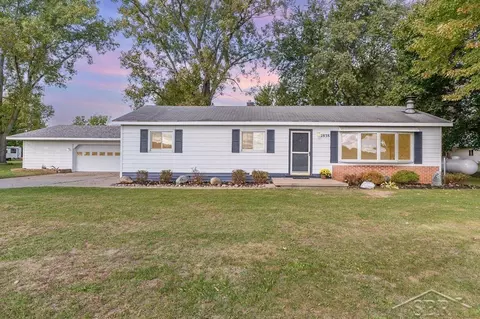 2838 W Wheeler, Midland, MI 48642
