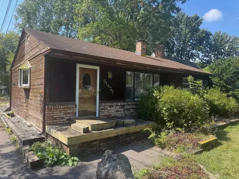 51435 Base, New Baltimore, MI 48047