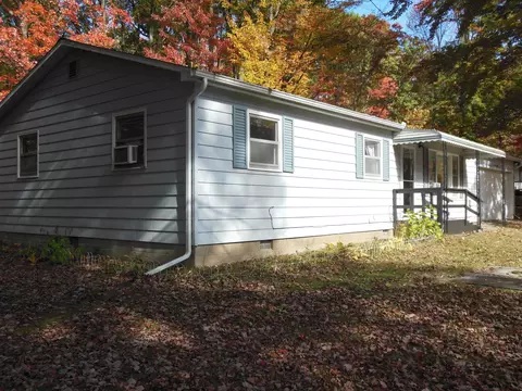 Exterior - 1480 Byfield, Harrison, MI 48625 photo 3 of 11