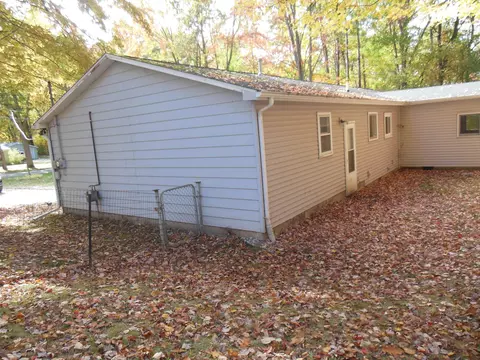 Exterior - 1480 Byfield, Harrison, MI 48625 photo 10 of 11