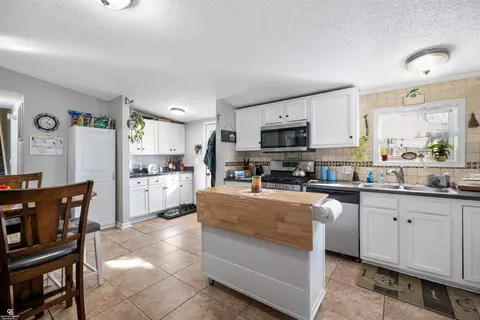 Kitchen - 520 W W Ml, Capac, MI 48014 photo 1 of 4