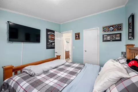 Bedroom - 520 W W Ml, Capac, MI 48014 photo 4 of 5