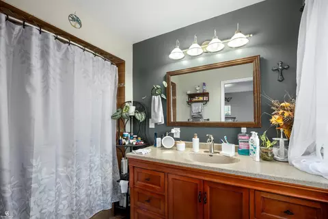 Bath - 520 W W Ml, Capac, MI 48014 photo 1 of 3
