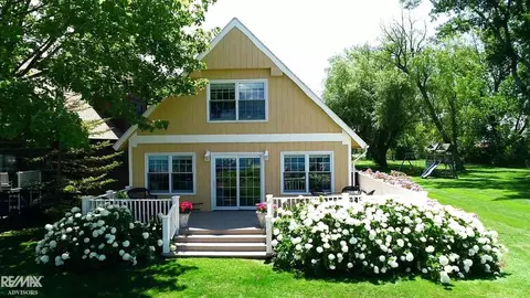 8056 Middle Channel, Harsens Island, MI 48028