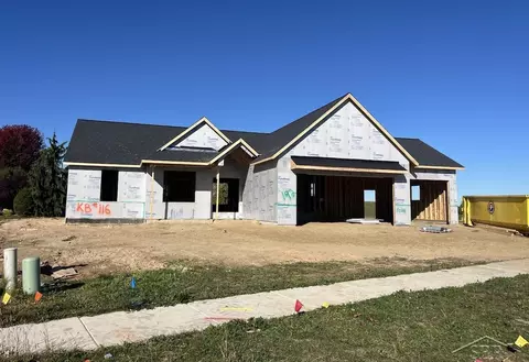 192 Queens Crk, Frankenmuth, MI 48734