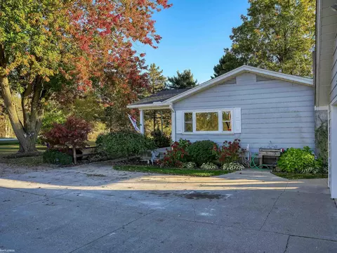 Exterior - 2626 Allington, Saint Clair, MI 48079 photo 5 of 13
