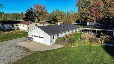 Exterior - 2626 Allington, Saint Clair, MI 48079 photo 3 of 13