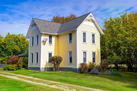 4764 W Hibbard, Owosso, MI 48867