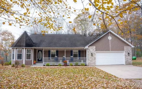 w8078 Collins Road, Iron Mountain, MI 49801
