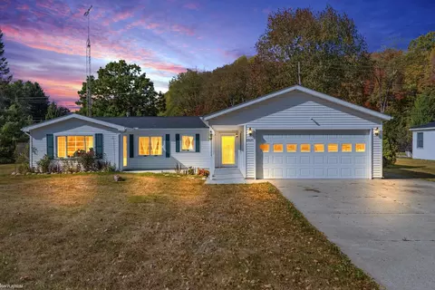 3625 Angus, Fort Gratiot, MI 48059