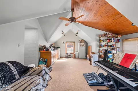 674 Neff, Grosse Pointe, MI 48230 photo 24