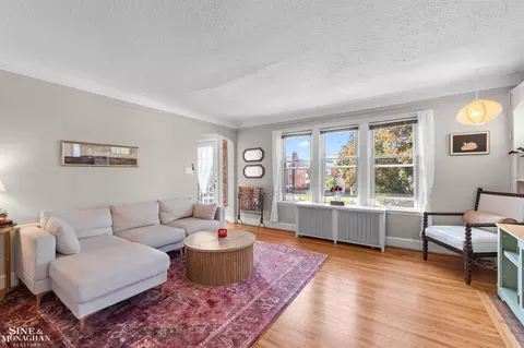 674 Neff, Grosse Pointe, MI 48230 photo 4