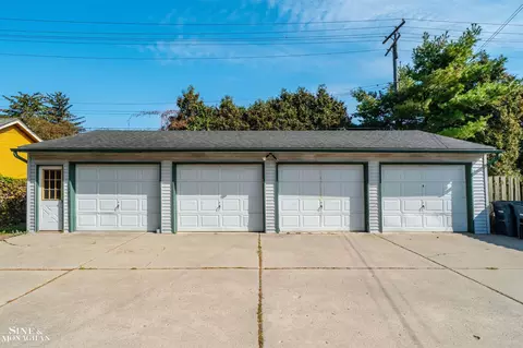 674 Neff, Grosse Pointe, MI 48230 photo 35