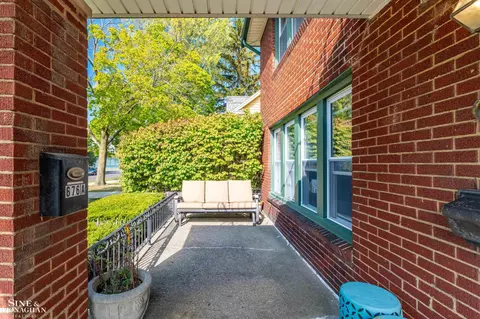 674 Neff, Grosse Pointe, MI 48230 photo 32