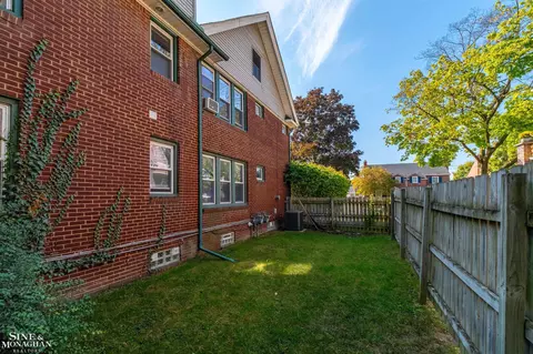 674 Neff, Grosse Pointe, MI 48230 photo 36