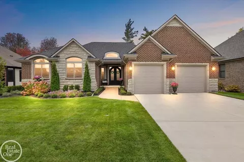 50059 Anita Way N UNIT 8, Macomb, MI 48044