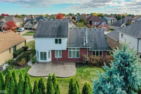 View/Area - 45563 Thorn Tree, Macomb, MI 48044 photo 4 of 6