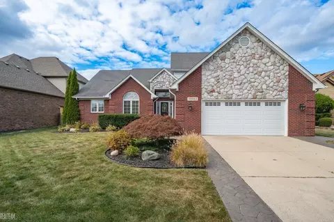Exterior - 45563 Thorn Tree, Macomb, MI 48044 photo 3 of 4