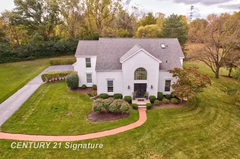900 Stoneham, Saginaw, MI 48638