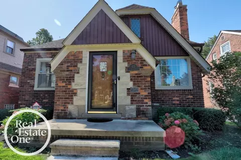 471 Touraine, Grosse Pointe Farms, MI 48236