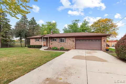 403 Seminole, Tecumseh, MI 49286 photo 3