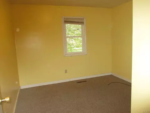 Bedroom - 3822 Sharp Rd, Adrian, MI 49221 photo 3 of 8