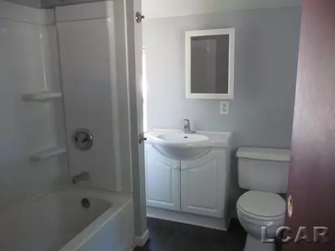 Bath - 305 N Steer, Addison, MI 49220 photo 3 of 3