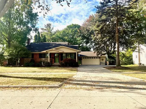 23906 Harvard Shr, Saint Clair Shores, MI 48082