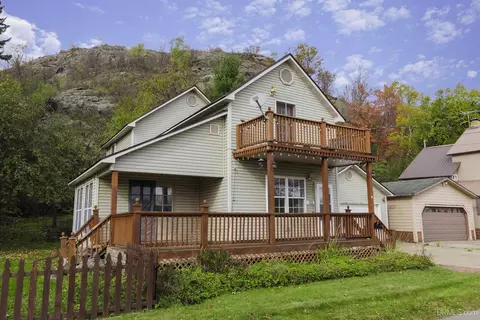 133 Cliff, Ishpeming, MI 49849