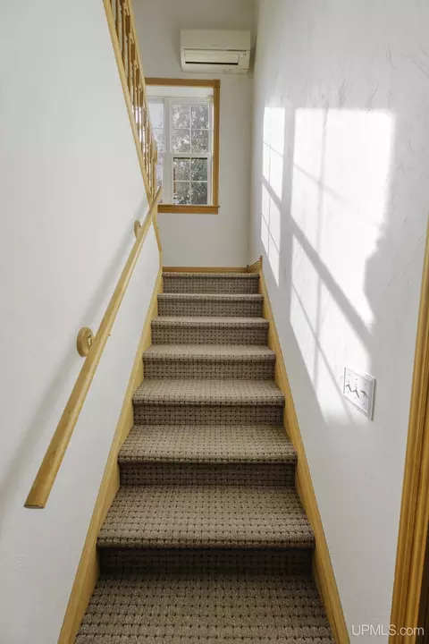 Entry Way - 133 Cliff, Ishpeming, MI 49849 photo 1 of 1