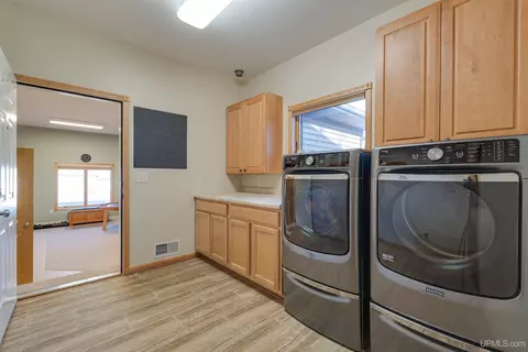 9699 0025, Cooks, MI 49817 photo 32