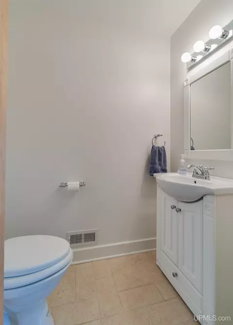 9699 0025, Cooks, MI 49817 photo 35