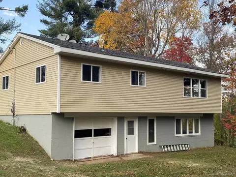 4724 Reagan, Florence, WI 54121