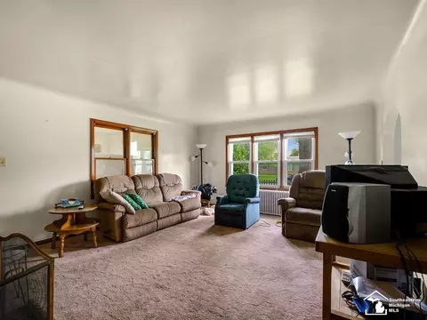 Living - 2015 Grand, Monroe, MI 48162 photo 1 of 3