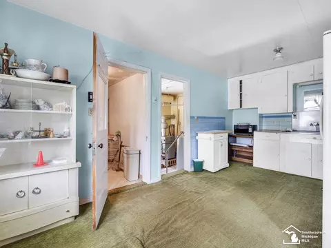 Entry Way - 2015 Grand, Monroe, MI 48162 photo 1 of 3