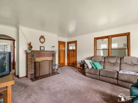 Other - 2015 Grand, Monroe, MI 48162 photo 4 of 6