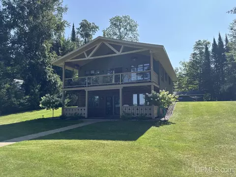 12206 Round Lake 42nd, Wetmore, MI 49895
