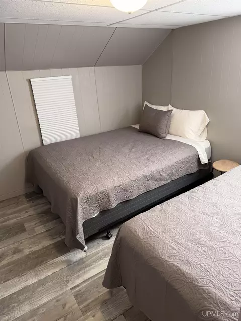 Bedroom - e9399 Michigan 28, Munising, MI 49862 photo 8 of 8
