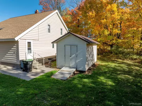 Exterior - e9399 Michigan 28, Munising, MI 49862 photo 2 of 6