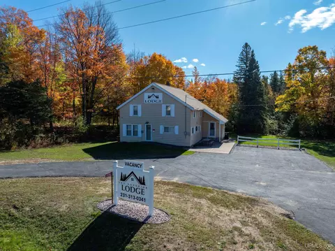 e9399 Michigan 28, Munising, MI 49862