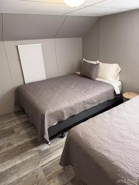 Bedroom - e9399 Michigan 28, Munising, MI 49862 photo 8 of 8